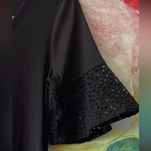 NWT Talbots Women's Medium Black
Eyelet Short Sleeve T Shirt Pullover
Top - Picture 4 of 4